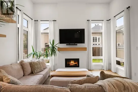 682 Borbridge Avenue Ottawa ON K4M 0E3