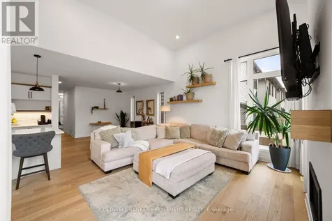 682 Borbridge Avenue Ottawa ON K4M 0E3