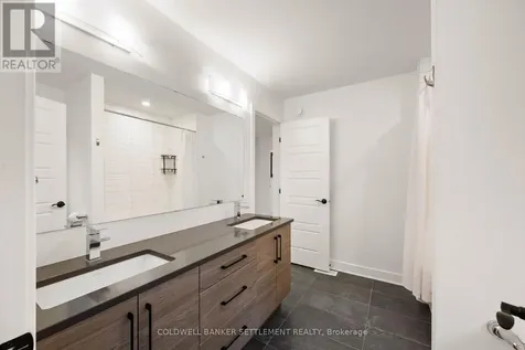 682 Borbridge Avenue Ottawa ON K4M 0E3