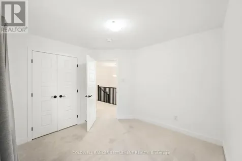 682 Borbridge Avenue Ottawa ON K4M 0E3