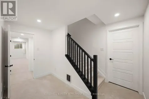 682 Borbridge Avenue Ottawa ON K4M 0E3