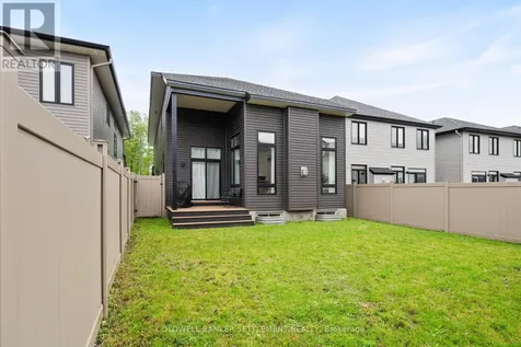 682 Borbridge Avenue Ottawa ON K4M 0E3