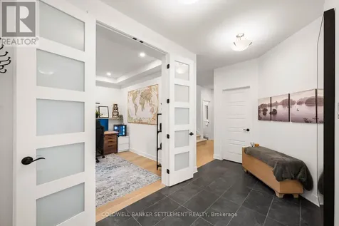 682 Borbridge Avenue Ottawa ON K4M 0E3