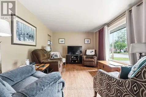 23 Thomas Street Deep River ON K0J 1P0