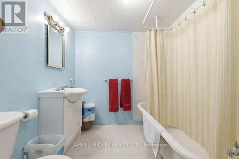 23 Thomas Street Deep River ON K0J 1P0