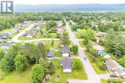 23 Thomas Street Deep River ON K0J 1P0