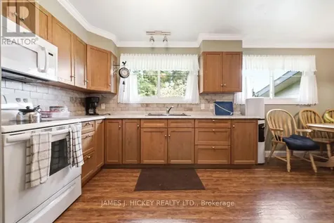 23 Thomas Street Deep River ON K0J 1P0