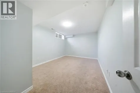 20 Webb Avenue Brantford ON N3T 6S5