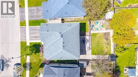 20 Webb Avenue Brantford ON N3T 6S5