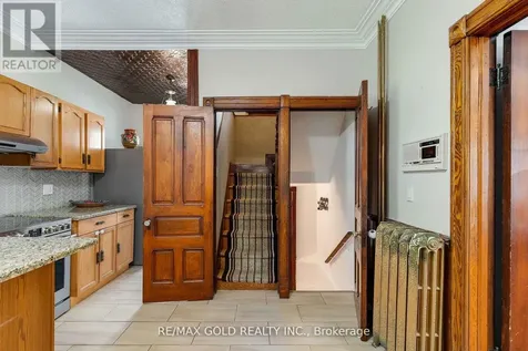 16 Maynard Avenue Kitchener ON N2H 4Z6
