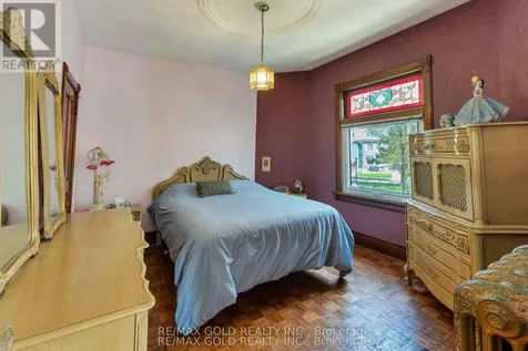 16 Maynard Avenue Kitchener ON N2H 4Z6