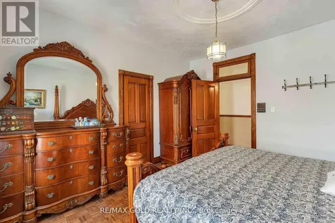 16 Maynard Avenue Kitchener ON N2H 4Z6