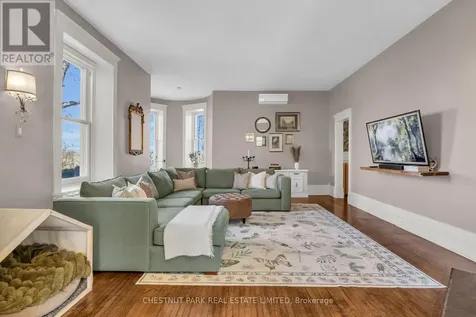 54 Bruce Street Cambridge ON N1R 2E3