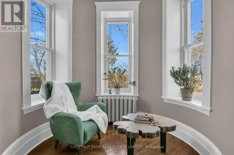 54 Bruce Street Cambridge ON N1R 2E3
