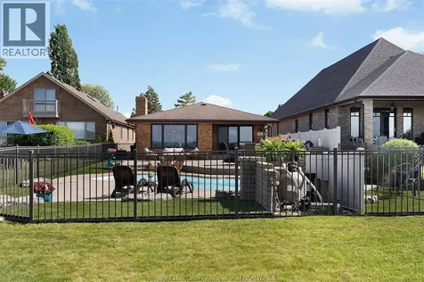 12862 Riverside Tecumseh ON N8N 1A8