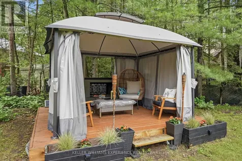 2 Seeley Court Wasaga Beach ON L9Z 2A7