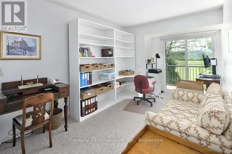 500 Oxbow Crescent Collingwood ON L9Y 5B4