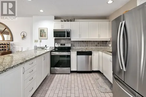 500 Oxbow Crescent Collingwood ON L9Y 5B4