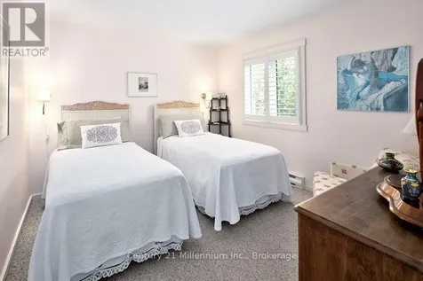 500 Oxbow Crescent Collingwood ON L9Y 5B4