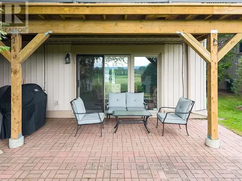 500 Oxbow Crescent Collingwood ON L9Y 5B4