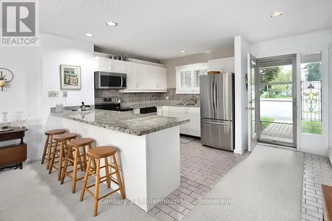 500 Oxbow Crescent Collingwood ON L9Y 5B4