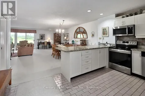 500 Oxbow Crescent Collingwood ON L9Y 5B4