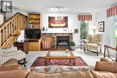500 Oxbow Crescent Collingwood ON L9Y 5B4