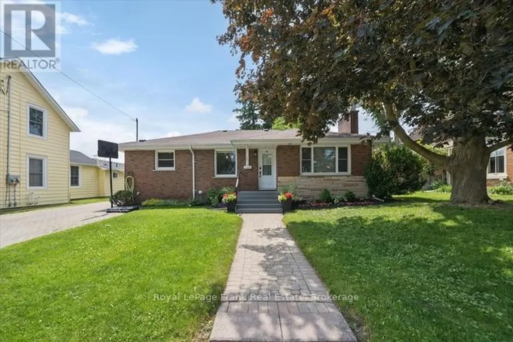 124 Brock Street East Uxbridge ON L9P 1K5