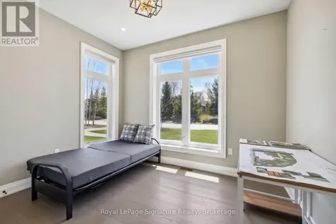 115 Rankin's Crescent Blue Mountains ON N0H 2P0