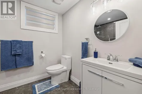 115 Rankin's Crescent Blue Mountains ON N0H 2P0