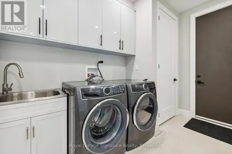 115 Rankin's Crescent Blue Mountains ON N0H 2P0