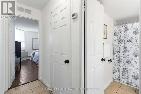 323 Colborne Street London East (east K) ON N6B 3N8