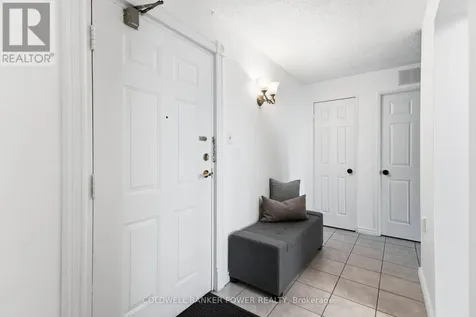 323 Colborne Street London East (east K) ON N6B 3N8