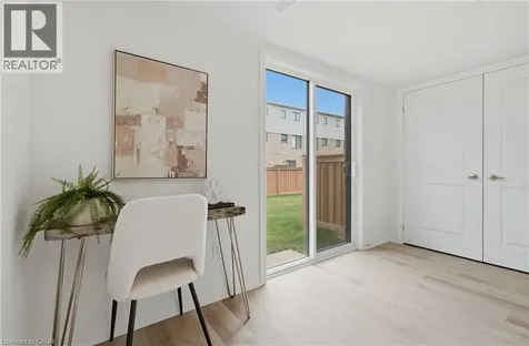 15 Bingham Road Hamilton ON L8H 0B5