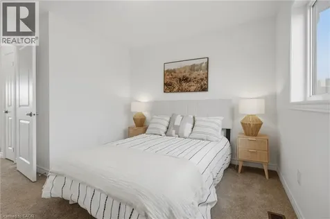 15 Bingham Road Hamilton ON L8H 0B5