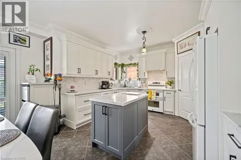 11 Downey Drive Whitby ON L1M 1J3