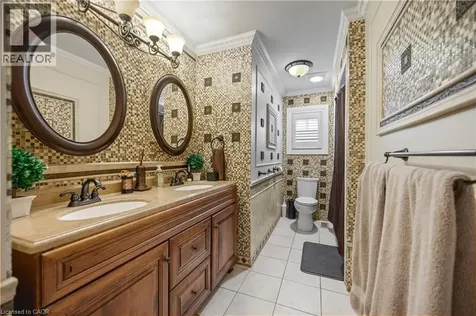 11 Downey Drive Whitby ON L1M 1J3