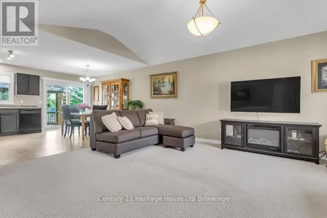 33 Park Place Tillsonburg ON N4G 0B8