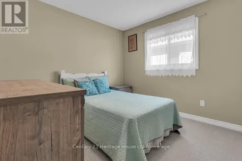 33 Park Place Tillsonburg ON N4G 0B8