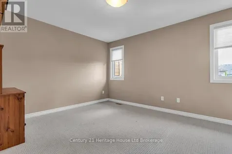 33 Park Place Tillsonburg ON N4G 0B8