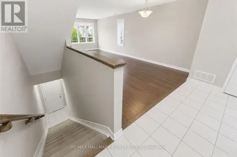 670 Danaca Private Ottawa ON K1K 2V7