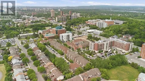 670 Danaca Private Ottawa ON K1K 2V7