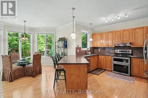 40 Cimarron Crescent Ottawa ON K2G 6E1