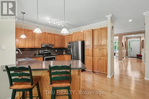 40 Cimarron Crescent Ottawa ON K2G 6E1