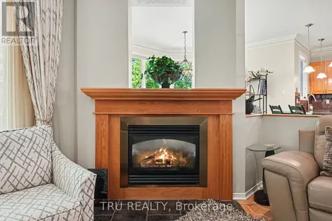 40 Cimarron Crescent Ottawa ON K2G 6E1