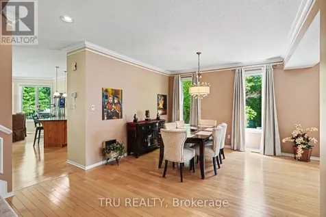 40 Cimarron Crescent Ottawa ON K2G 6E1