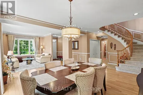 40 Cimarron Crescent Ottawa ON K2G 6E1