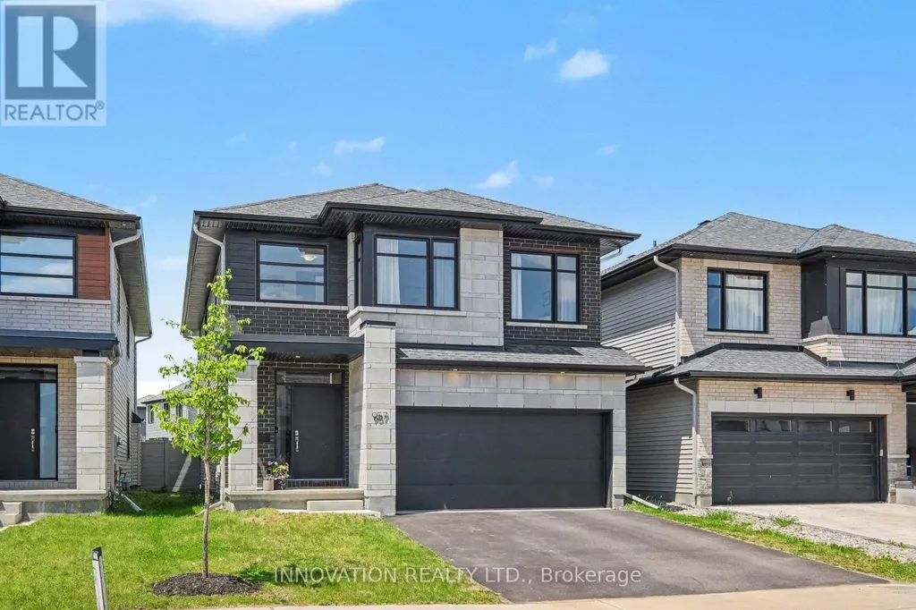 957 Atrium Ridge Ottawa ON K4M 0P3