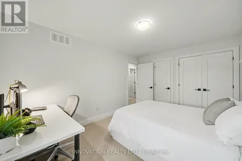 957 Atrium Ridge Ottawa ON K4M 0P3