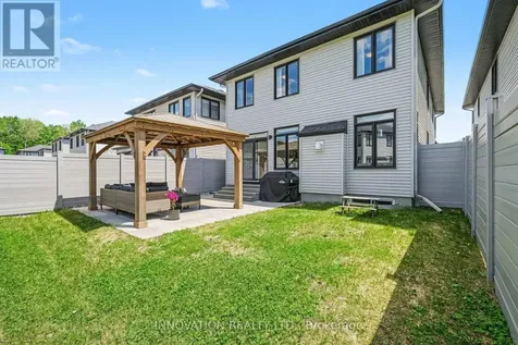 957 Atrium Ridge Ottawa ON K4M 0P3